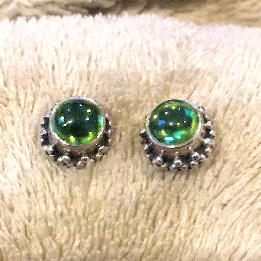 SILPADA Green Peridot Sterling Stud Earrings P1401